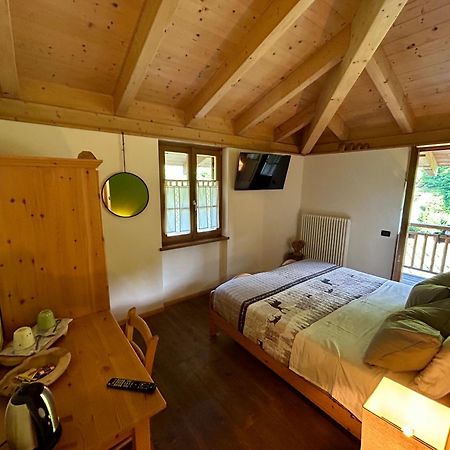 Agriturismo Valfraja チェンブラ エクステリア 写真