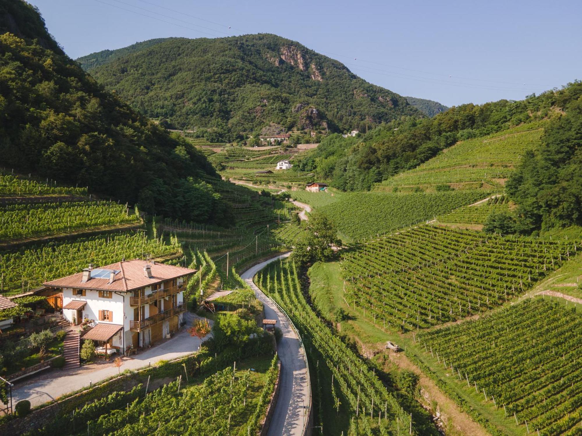 Agriturismo Valfraja チェンブラ エクステリア 写真
