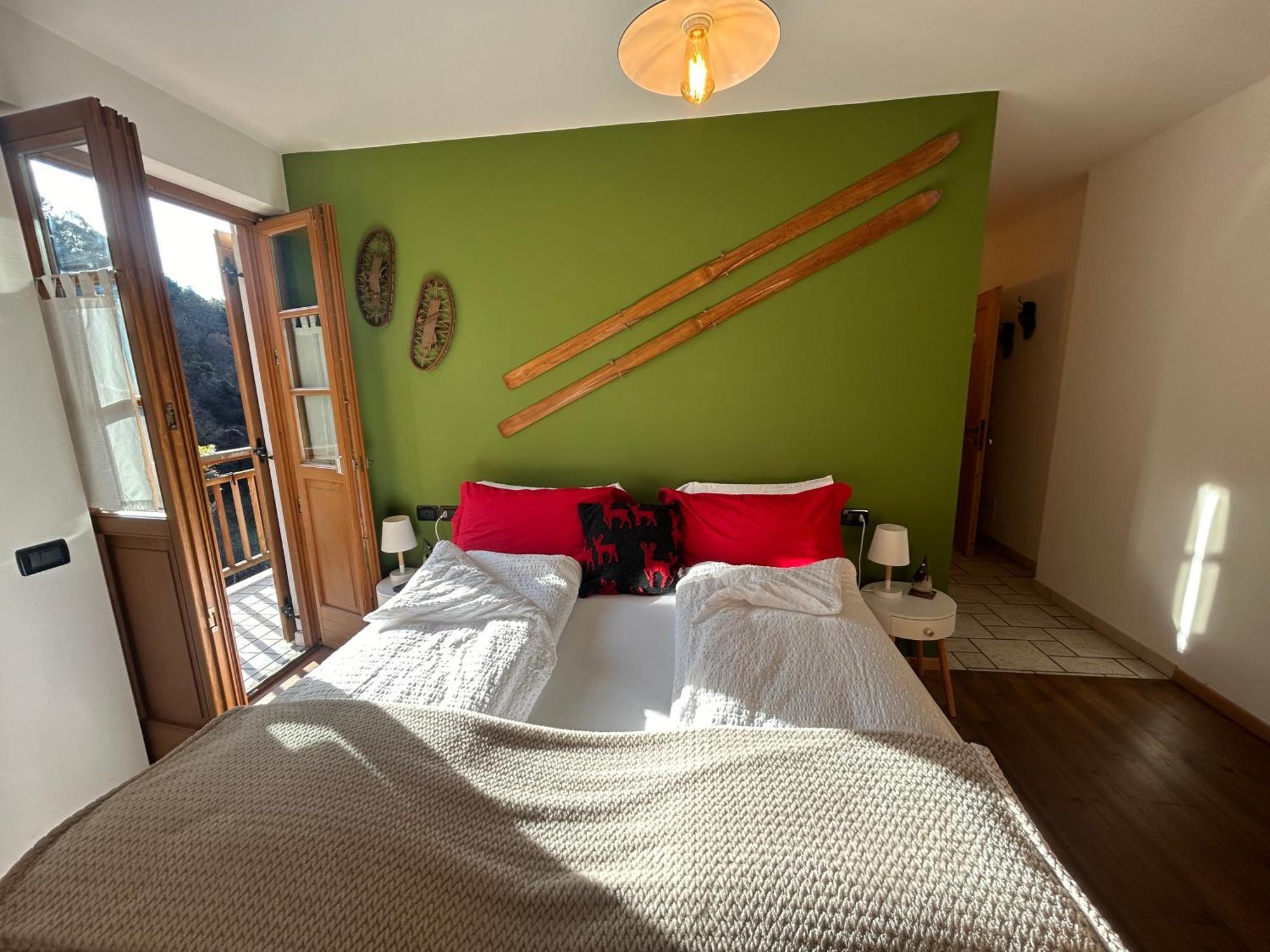 Agriturismo Valfraja チェンブラ エクステリア 写真